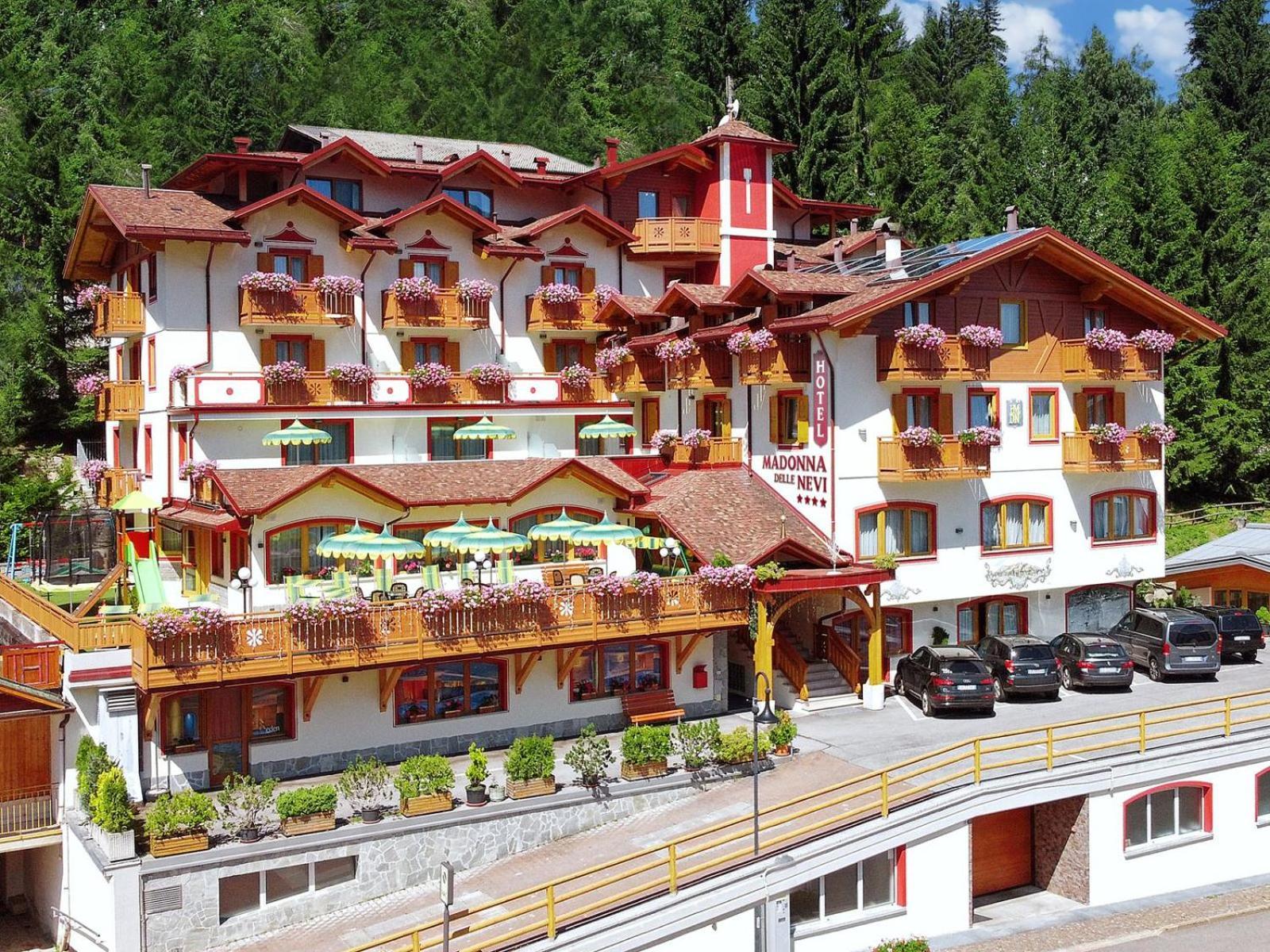 Hotel Madonna Delle Nevi Folgarida Exterior photo
